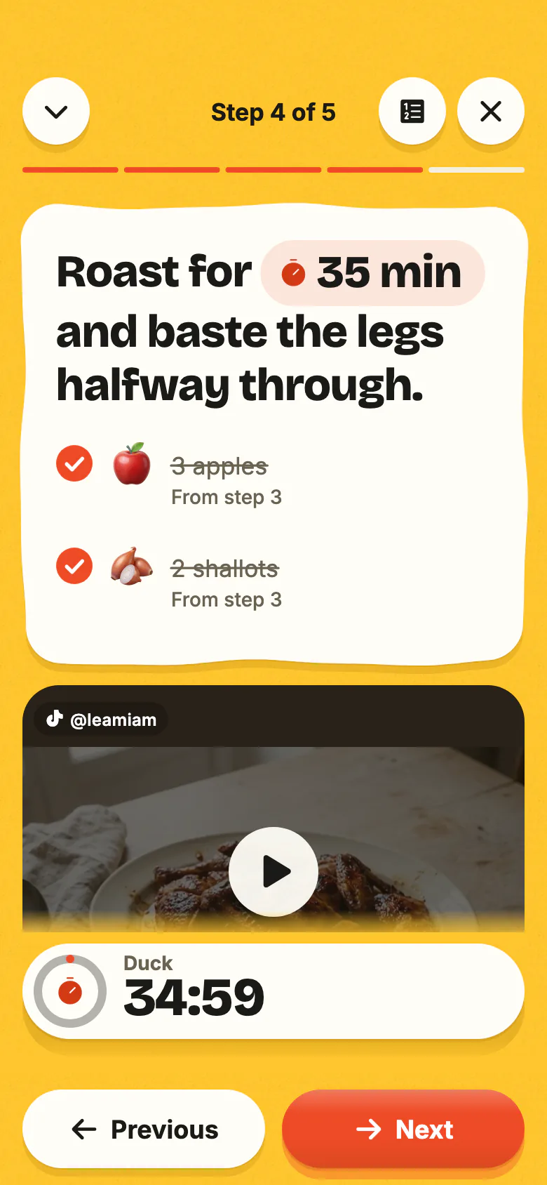 Yumclip’s cook mode, in the evening: a step written large, its ingredients, and the timer starting.