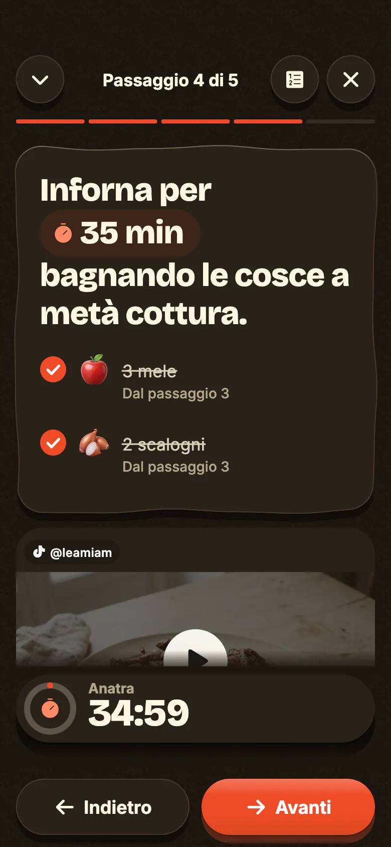 La modalità cucina di Yumclip, la sera: un passaggio scritto in grande, i suoi ingredienti e il timer che parte.