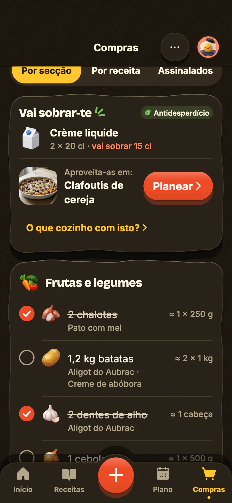 A lista de compras do Yumclip, arrumada por secção: produtos marcados um a um, depois «Vai sobrar-te» e a receita que aproveita o que sobra.